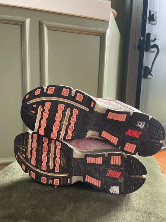 Nike White Pink Running Shoes Women’s 8.5 Athletic Sneakers Trainers - Picture 3 of 8